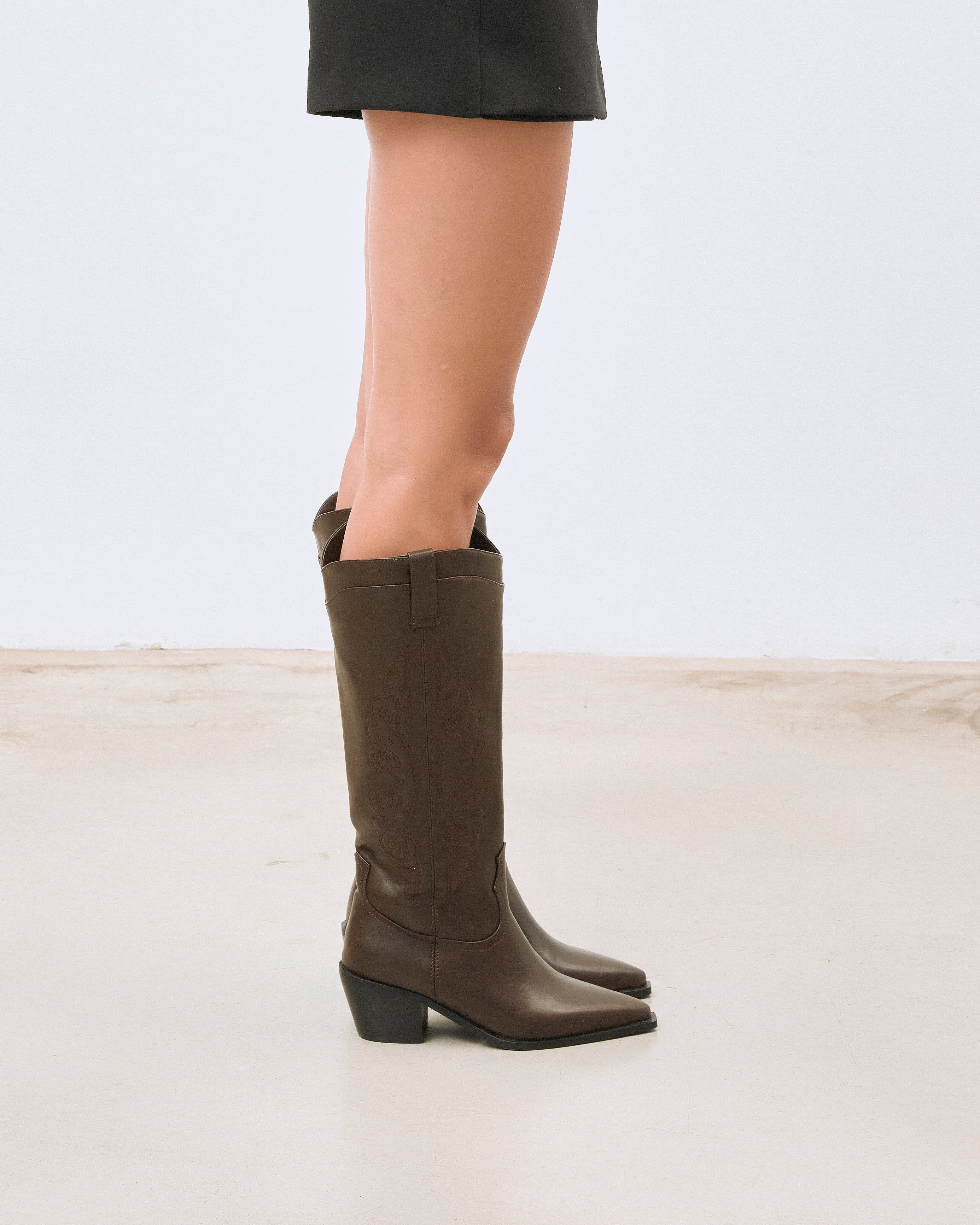 MIM Botas y botines HUGA CHOCOLATE