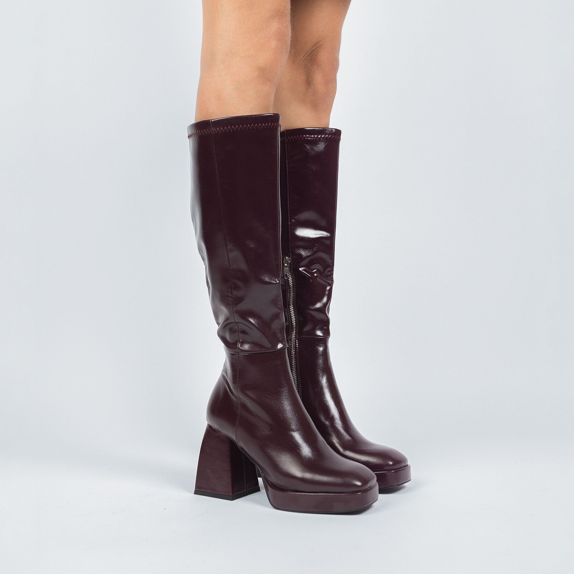 YASU ALTA BURDEOS – MIM - Main Image