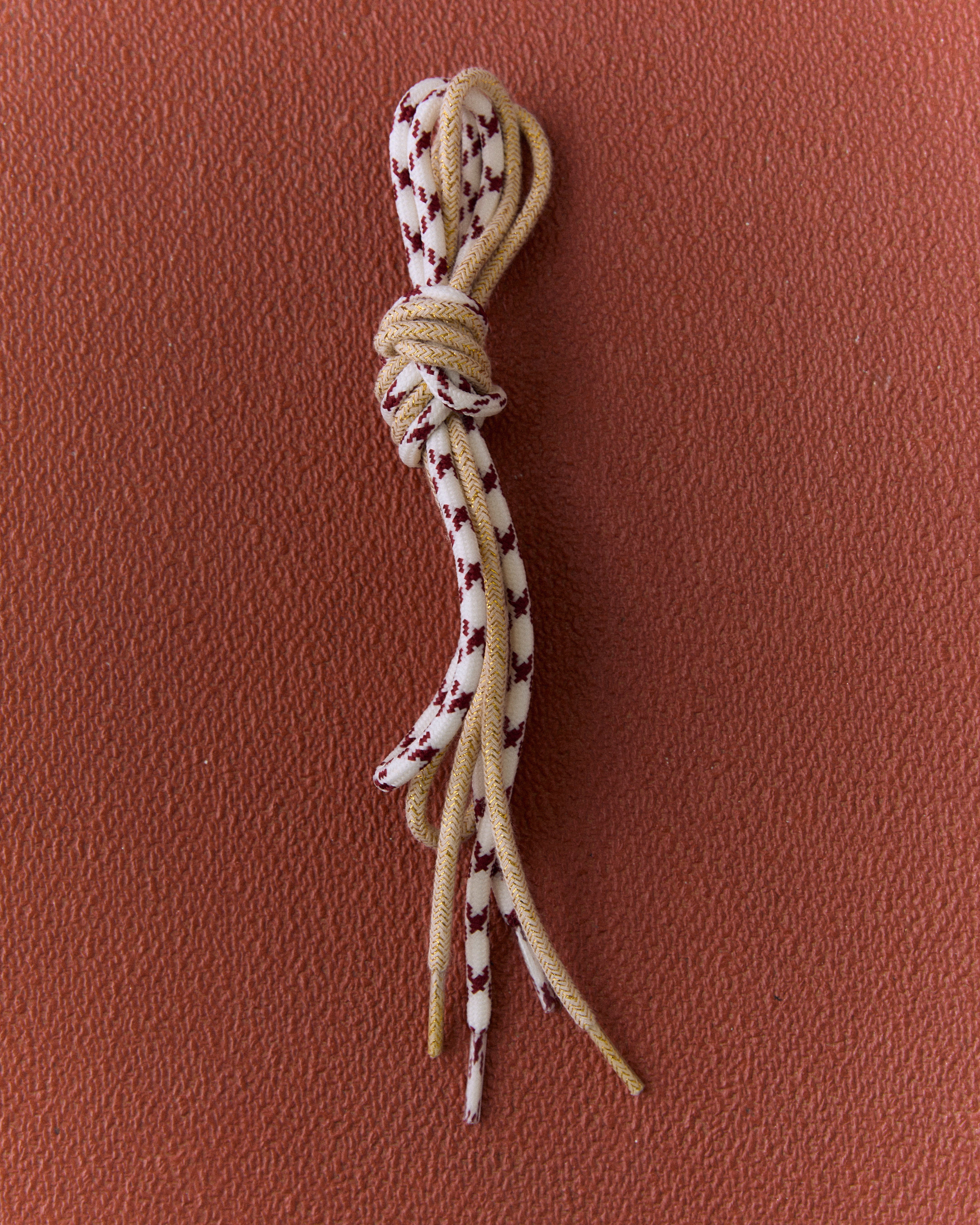 MIM Cordones UNICA CORDONES CROSSED BURDEOS