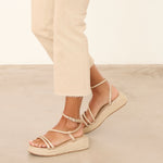 MIM Plataforma baja CHIKO DORADO