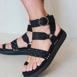 MIM Plataforma baja Simona Negro Studs