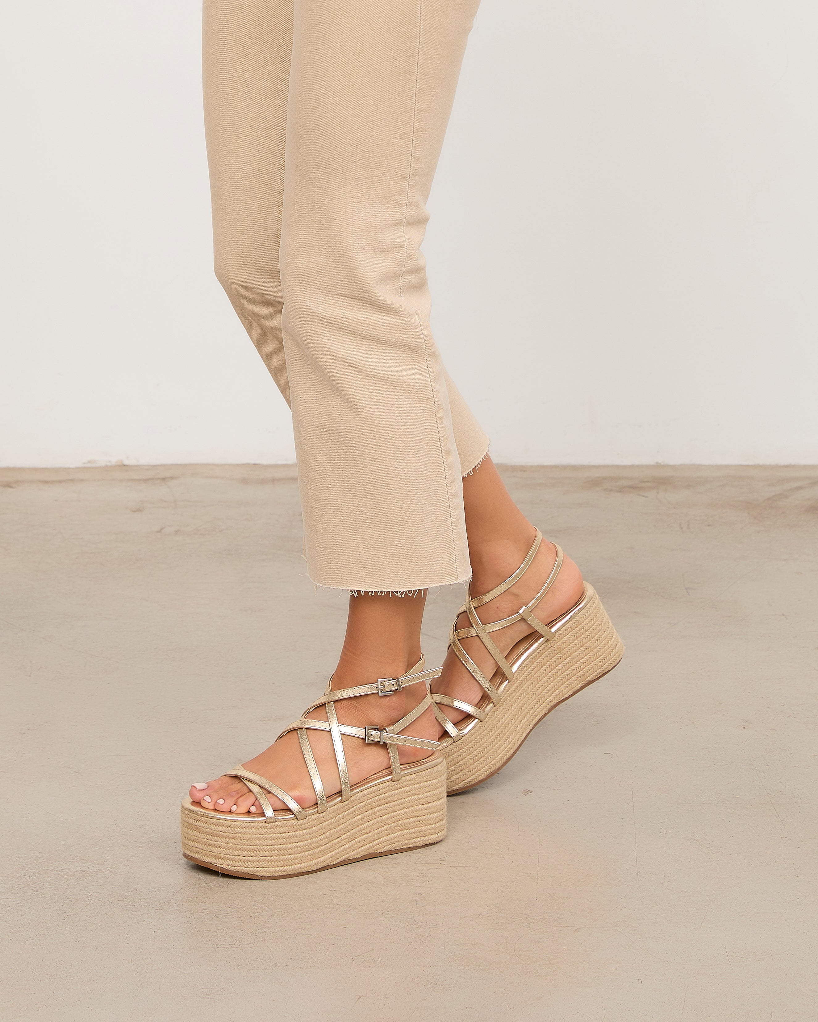 MIM Plataforma baja ZAHARA DORADO