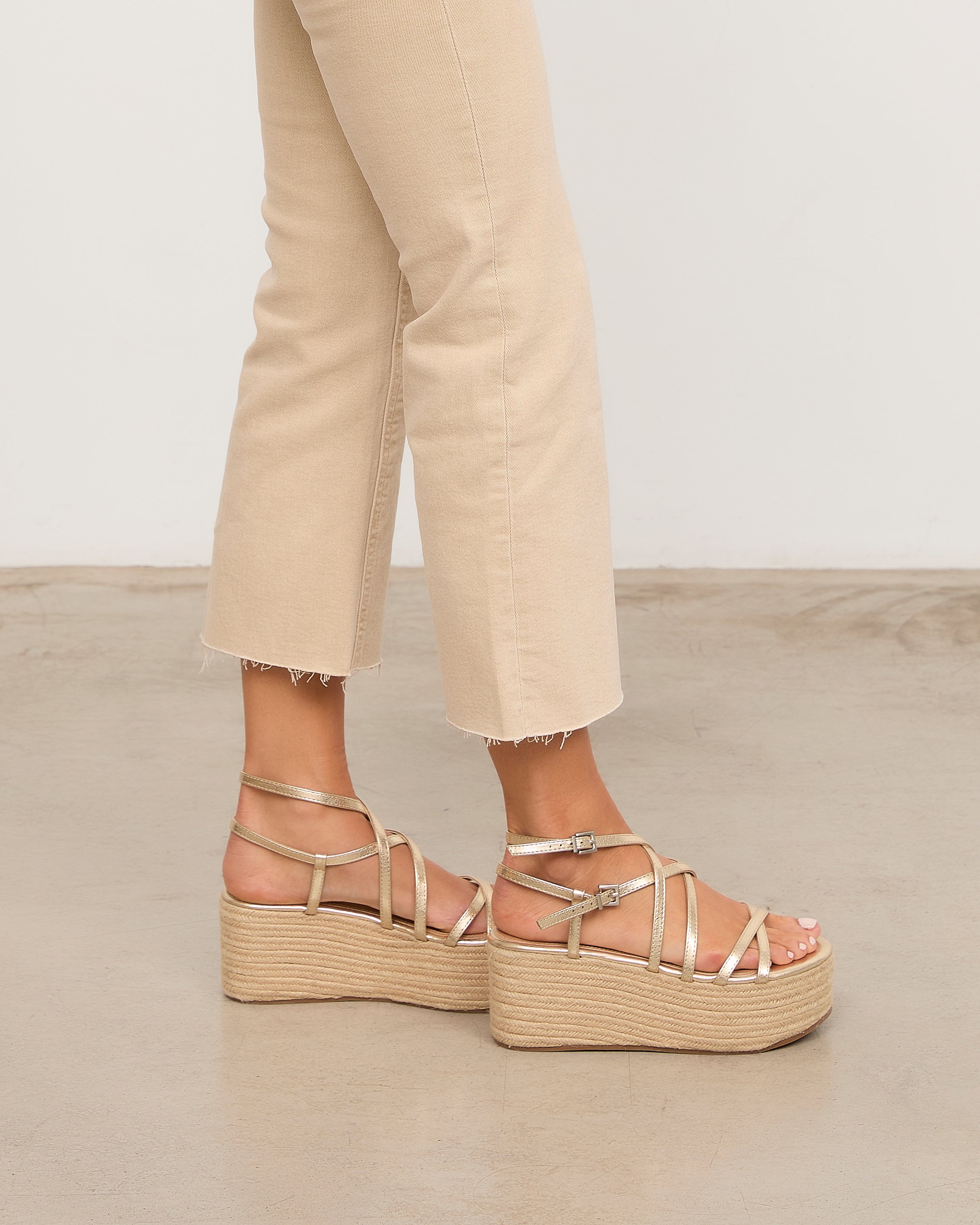 MIM Plataforma baja ZAHARA DORADO