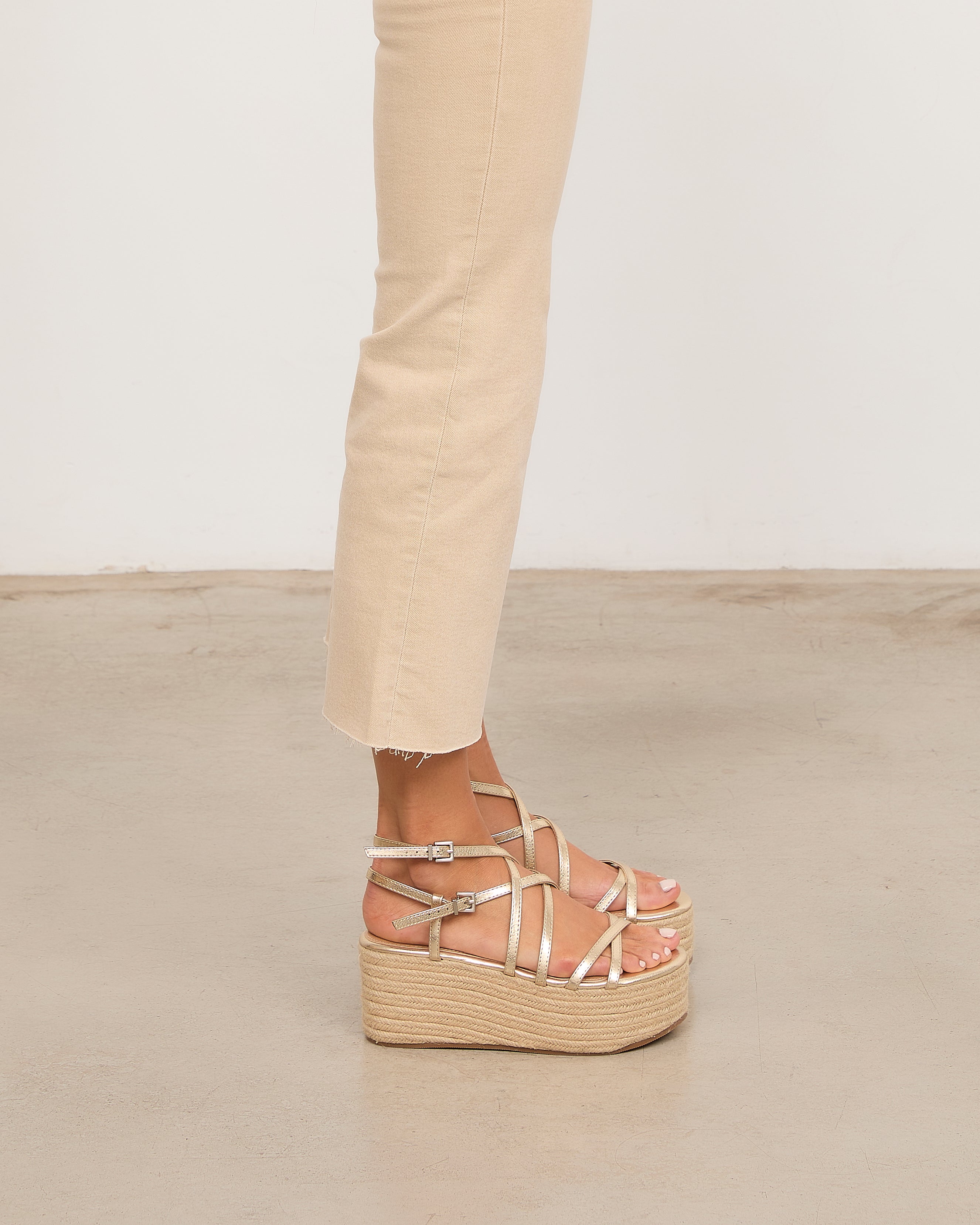 MIM Plataforma baja ZAHARA DORADO