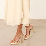 MIM Sandalia de tacón ALAIA DORADO