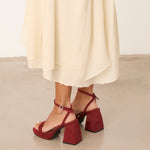 MIM Sandalia de tacón BAZ TEJA