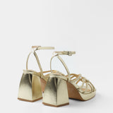 MIM Sandalia de tacón BRAT DORADO