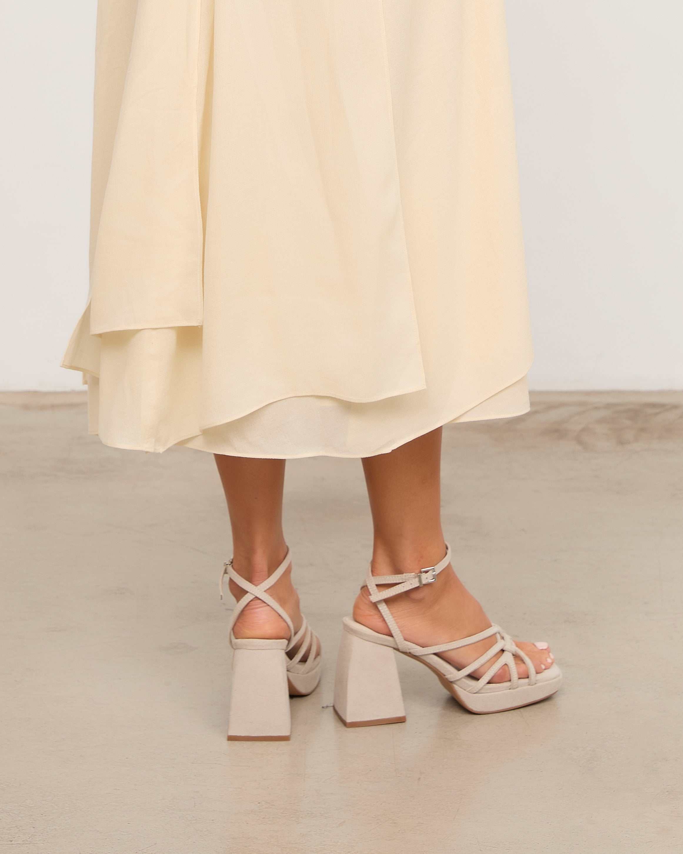 MIM Sandalia de tacón Brat Topo