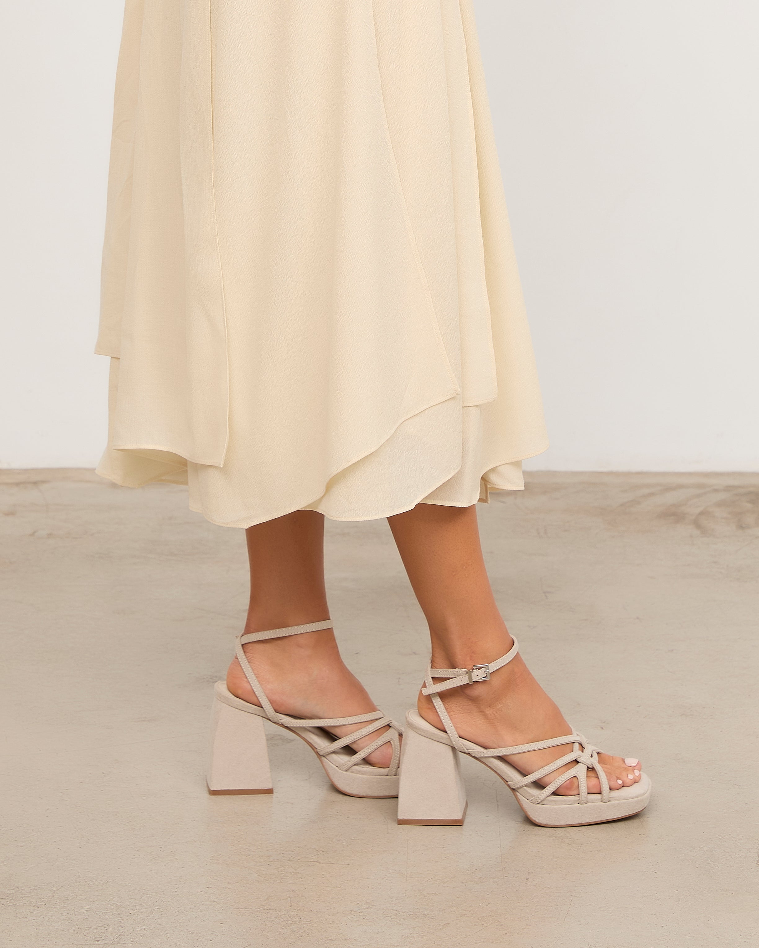 MIM Sandalia de tacón Brat Topo