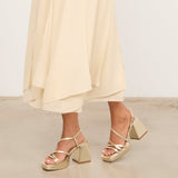 MIM Sandalia de tacón CORA DORADO