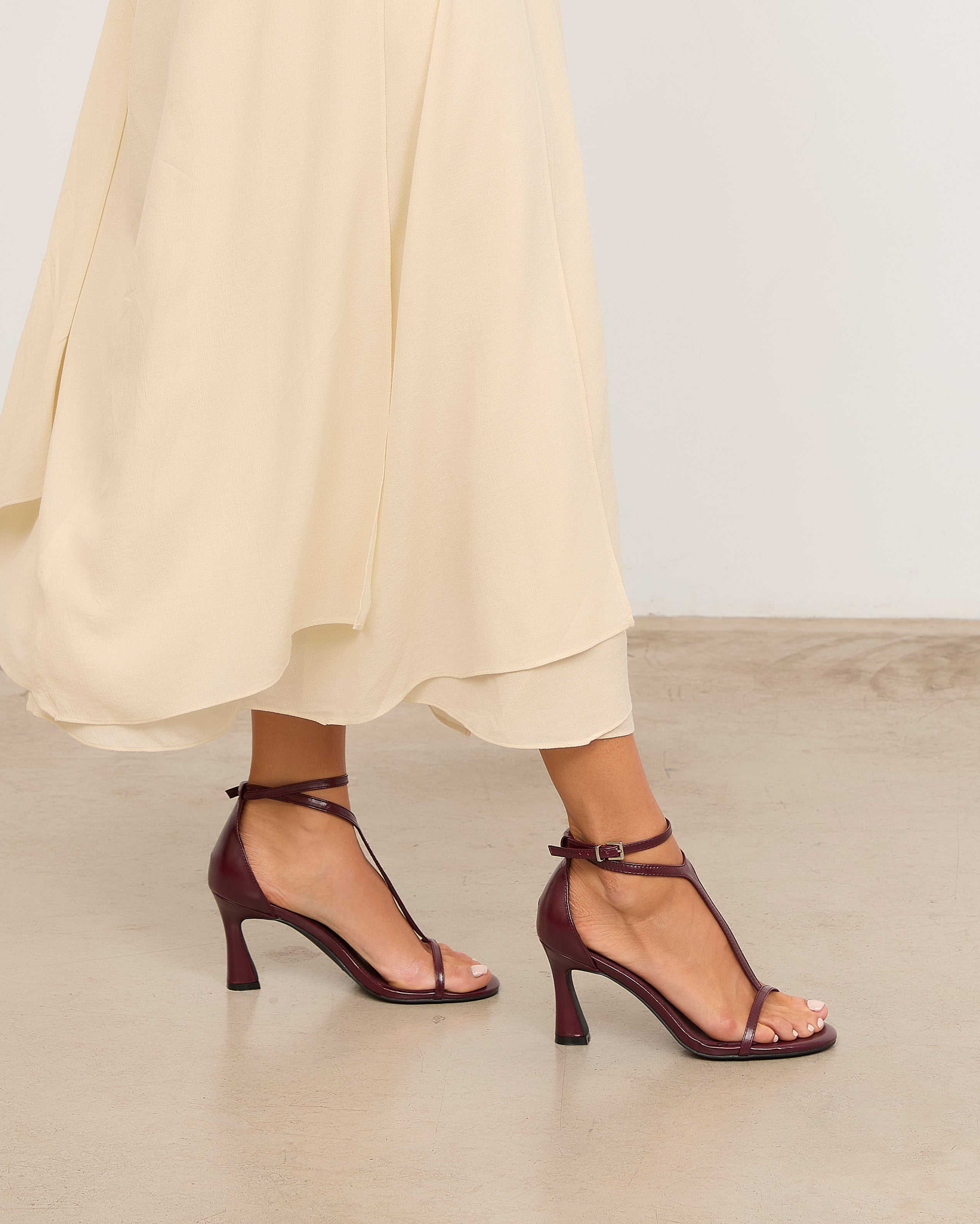 MIM Sandalia de tacón EDNA BURDEOS