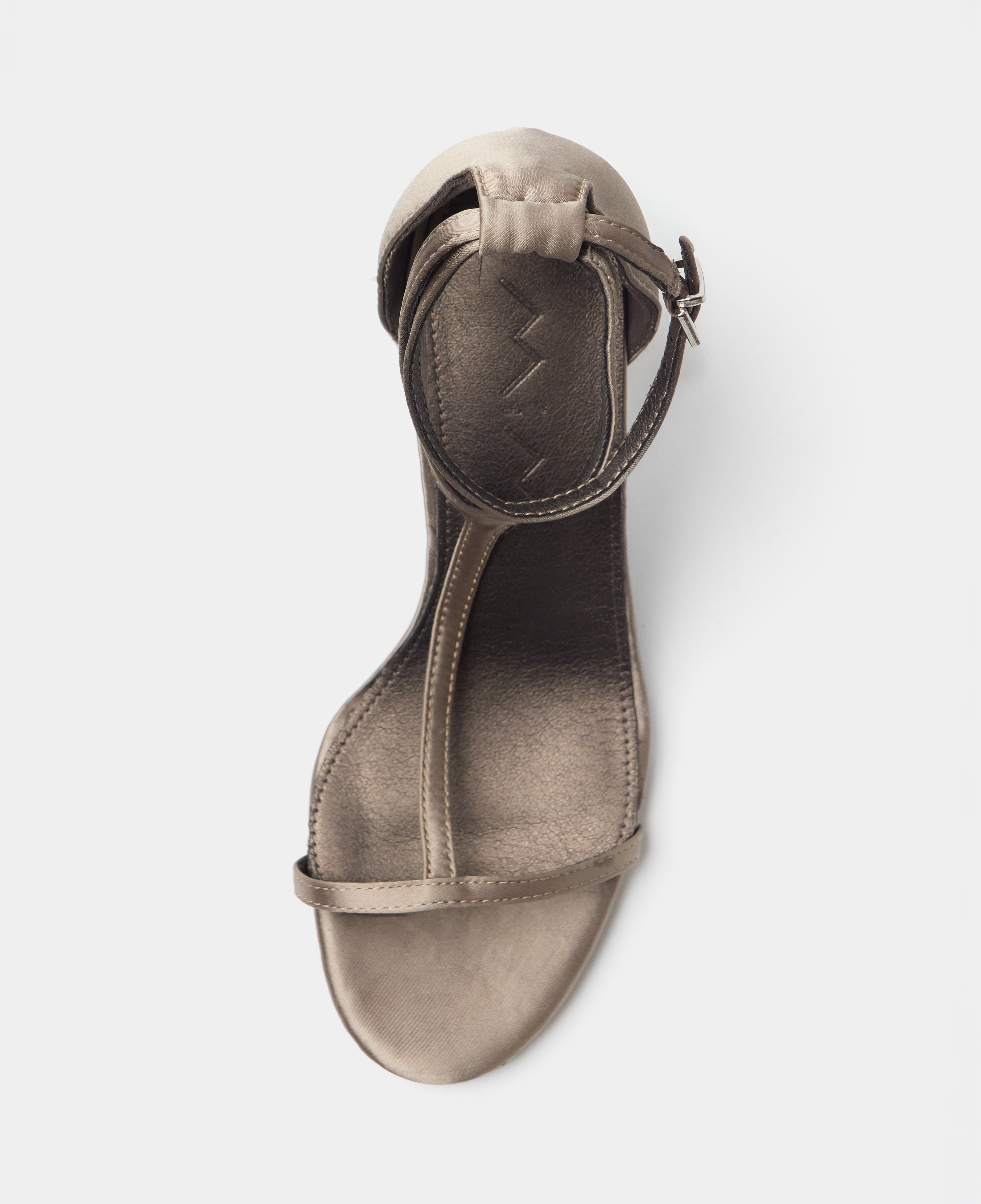 MIM Sandalia de tacón EDNA GRIS SATIN