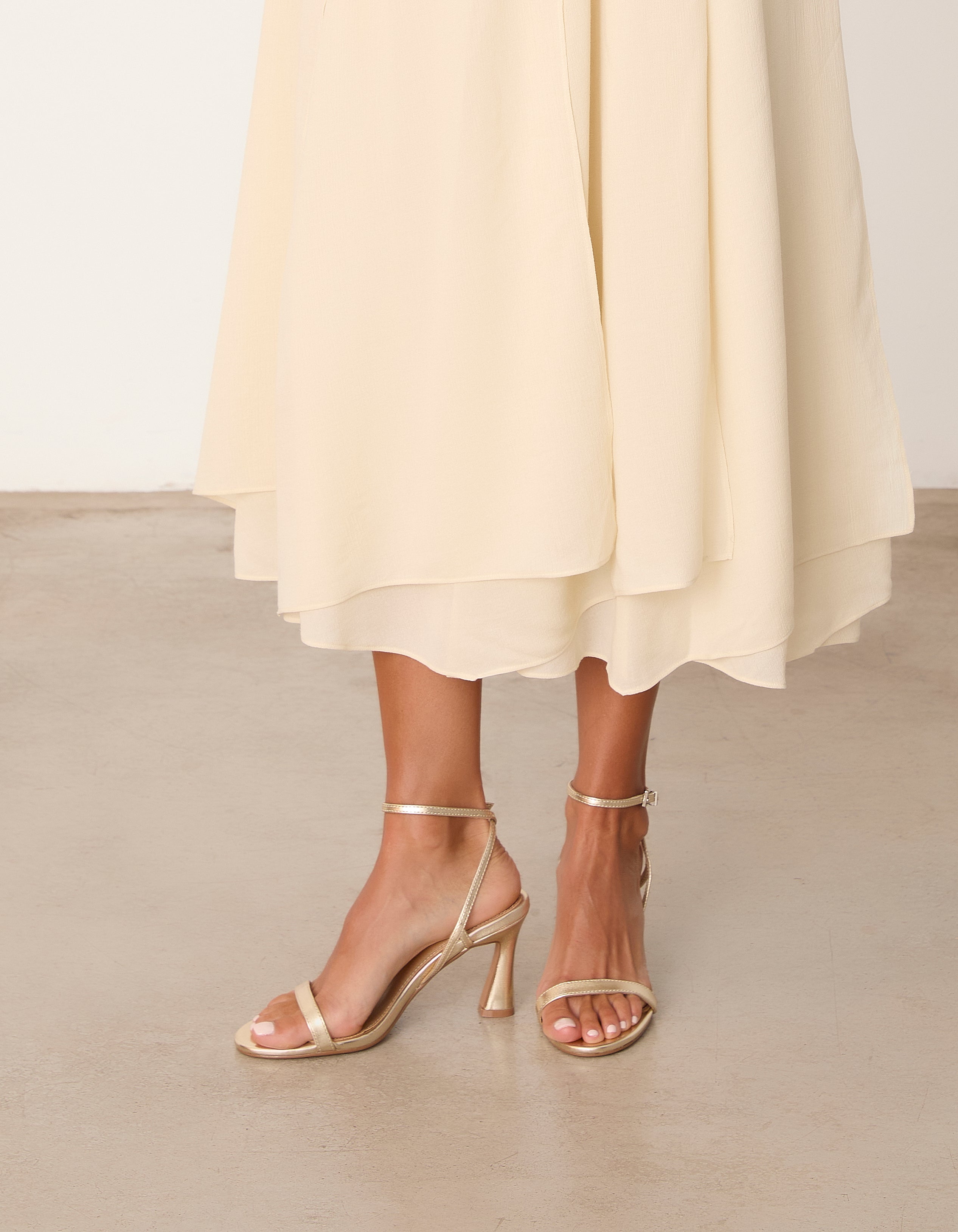 MIM Sandalia de tacón ELIOT DORADO