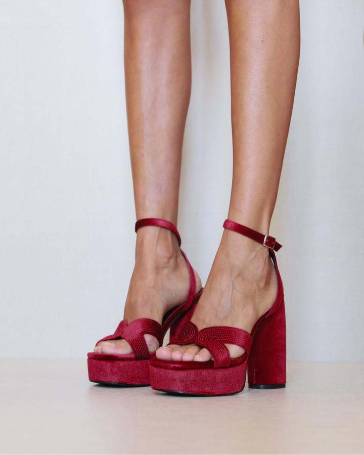 MIM Sandalia de tacón GAIA BURDEOS