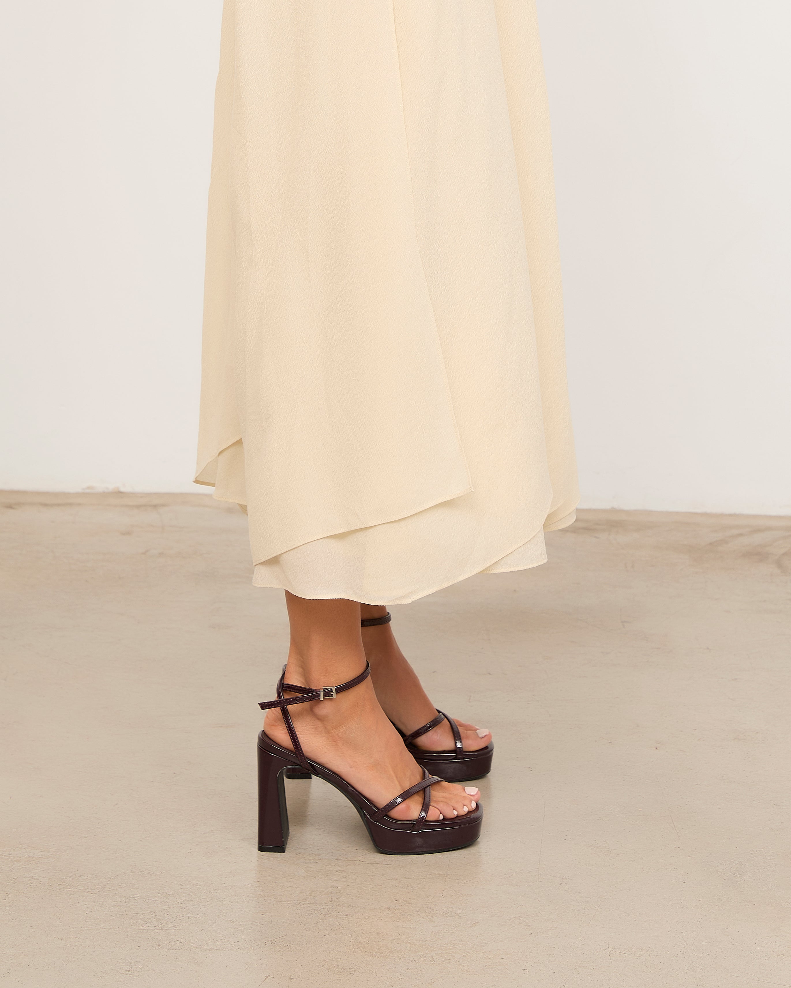 MIM Sandalia de tacón GRETA BURDEOS