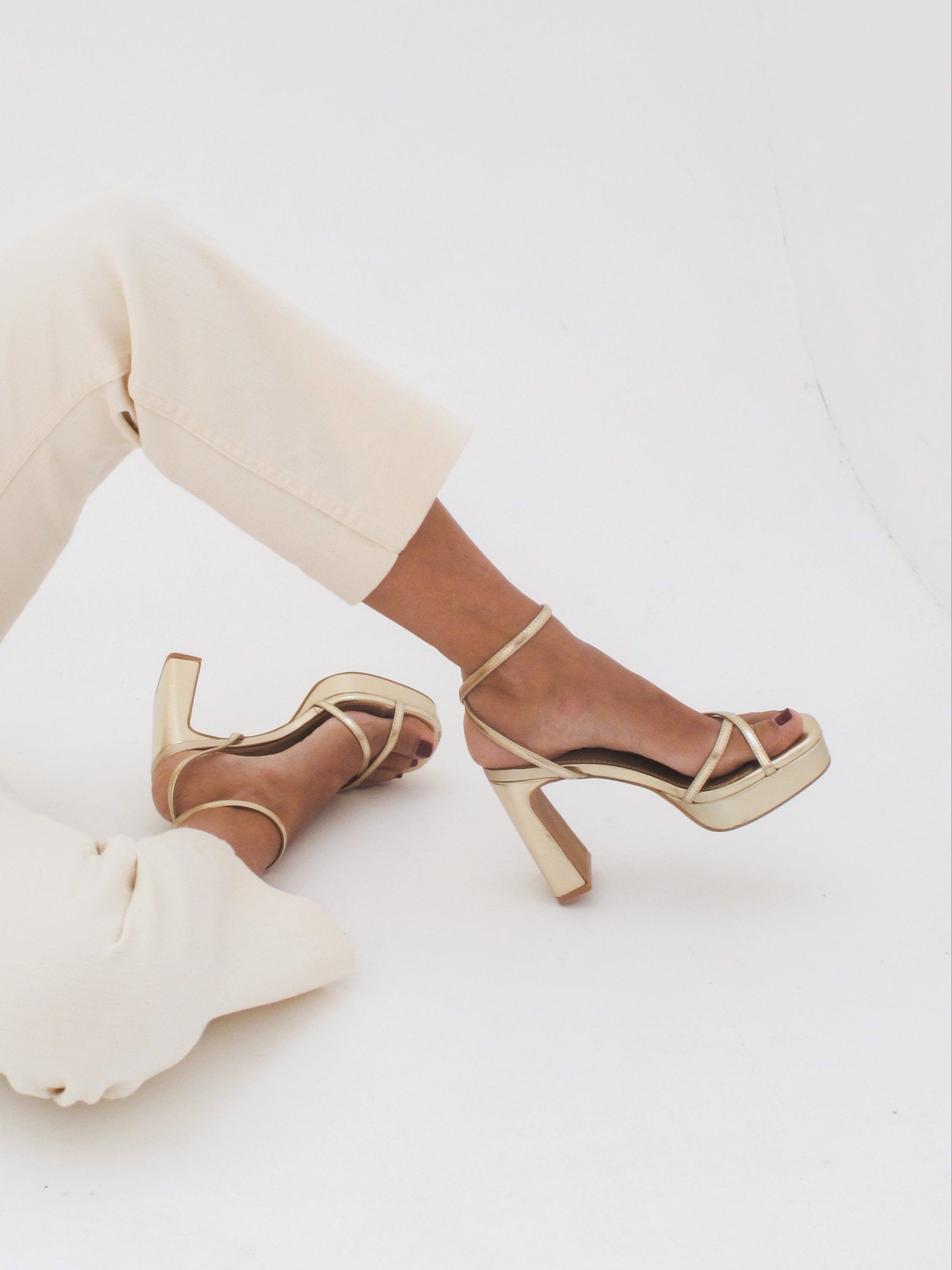 GRETA DORADO – MIM - Main Image