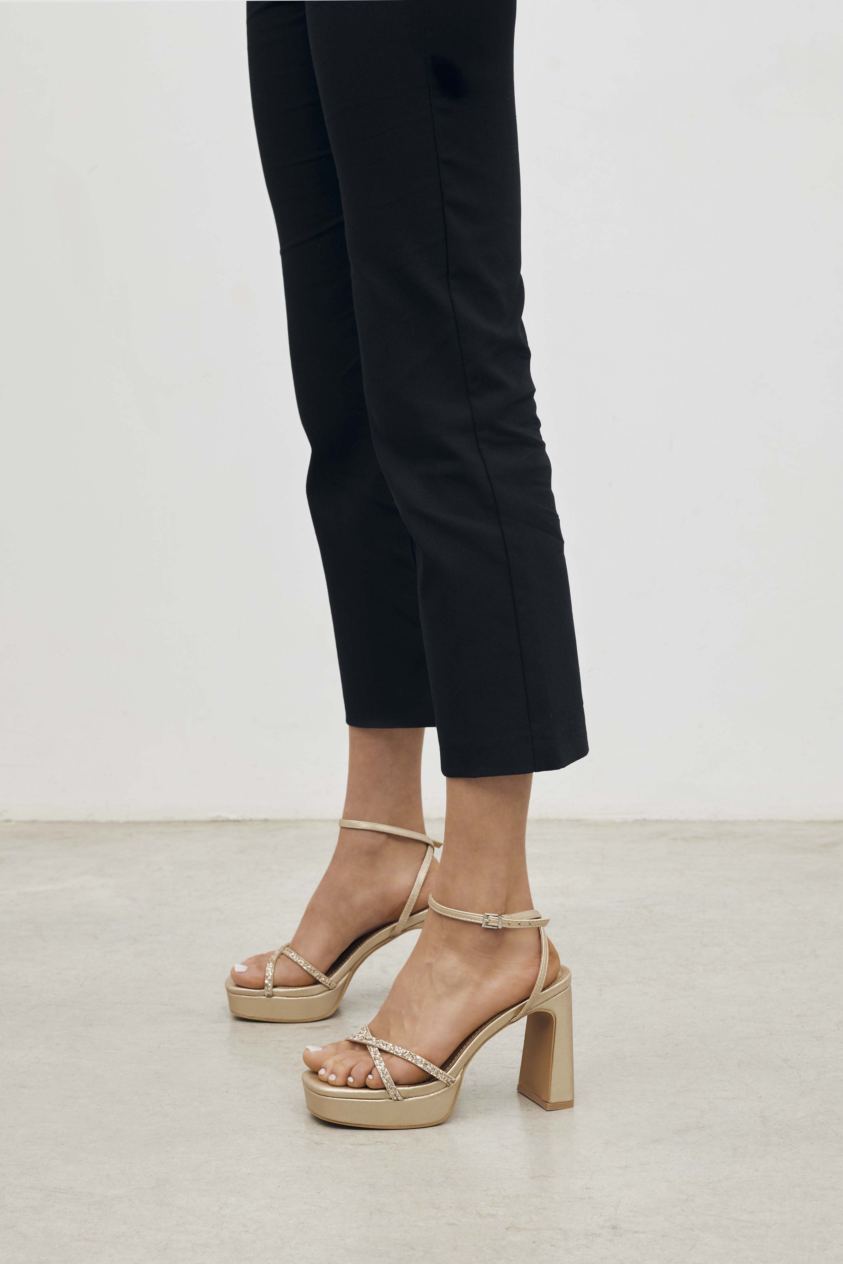 Mim Tacones Dorados Tacones Dorados Tiras GRETA DORADO – MIM Chile