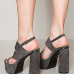 MIM Sandalia de tacón Halo Verde