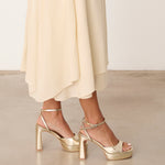 MIM Sandalia de tacón IMA DORADO