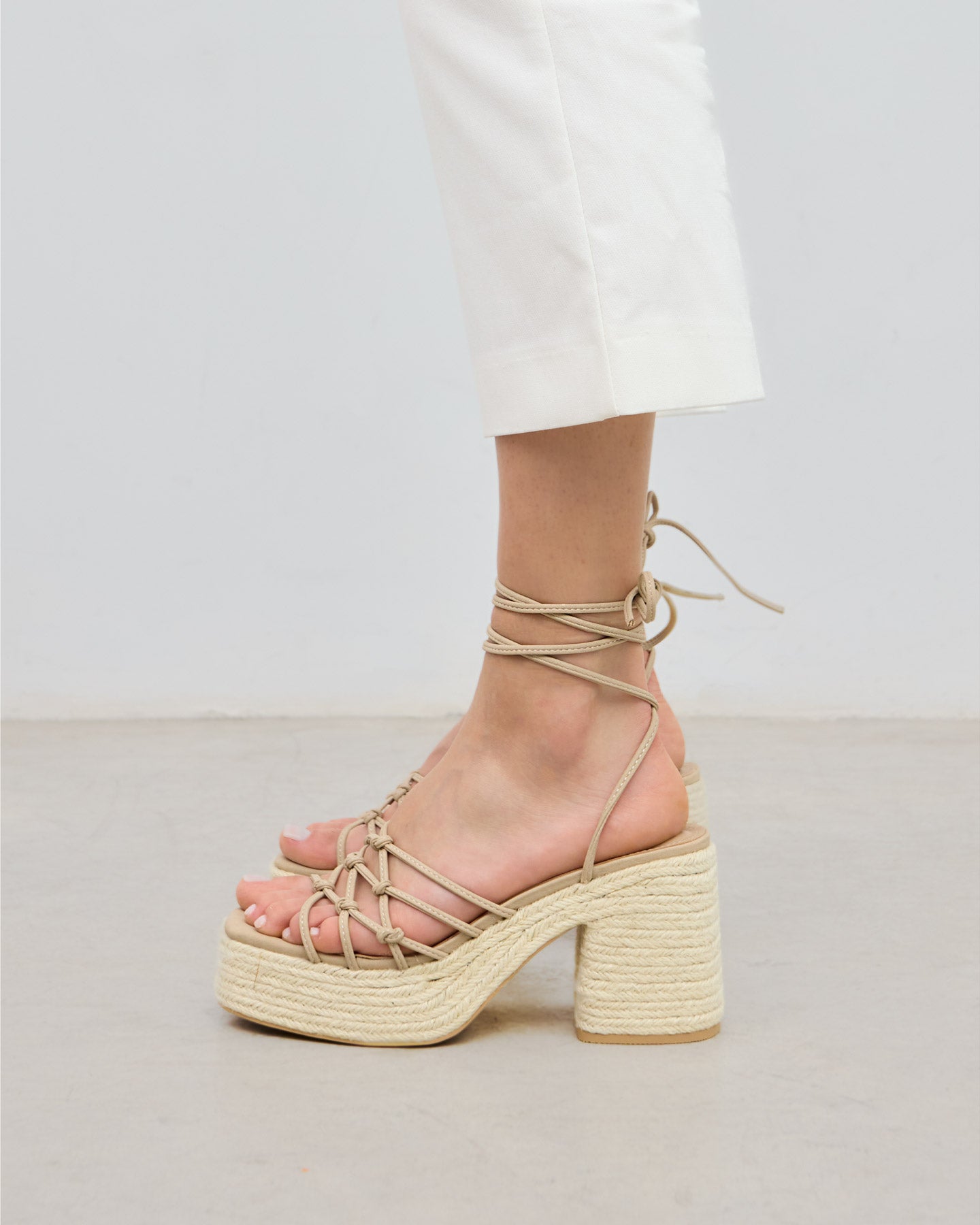 MIM Sandalia de tacón LENA BEIGE