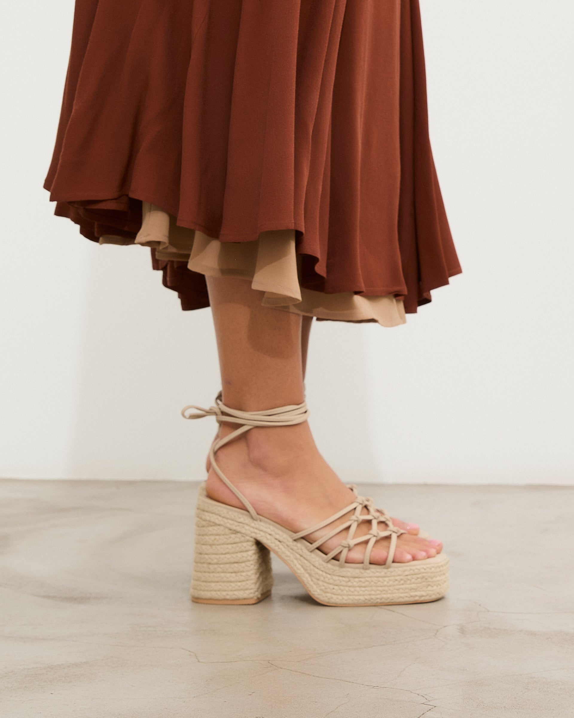 MIM Sandalia de tacón LENA BEIGE