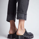 MIM Sandalia de tacón LEVI NEGRO