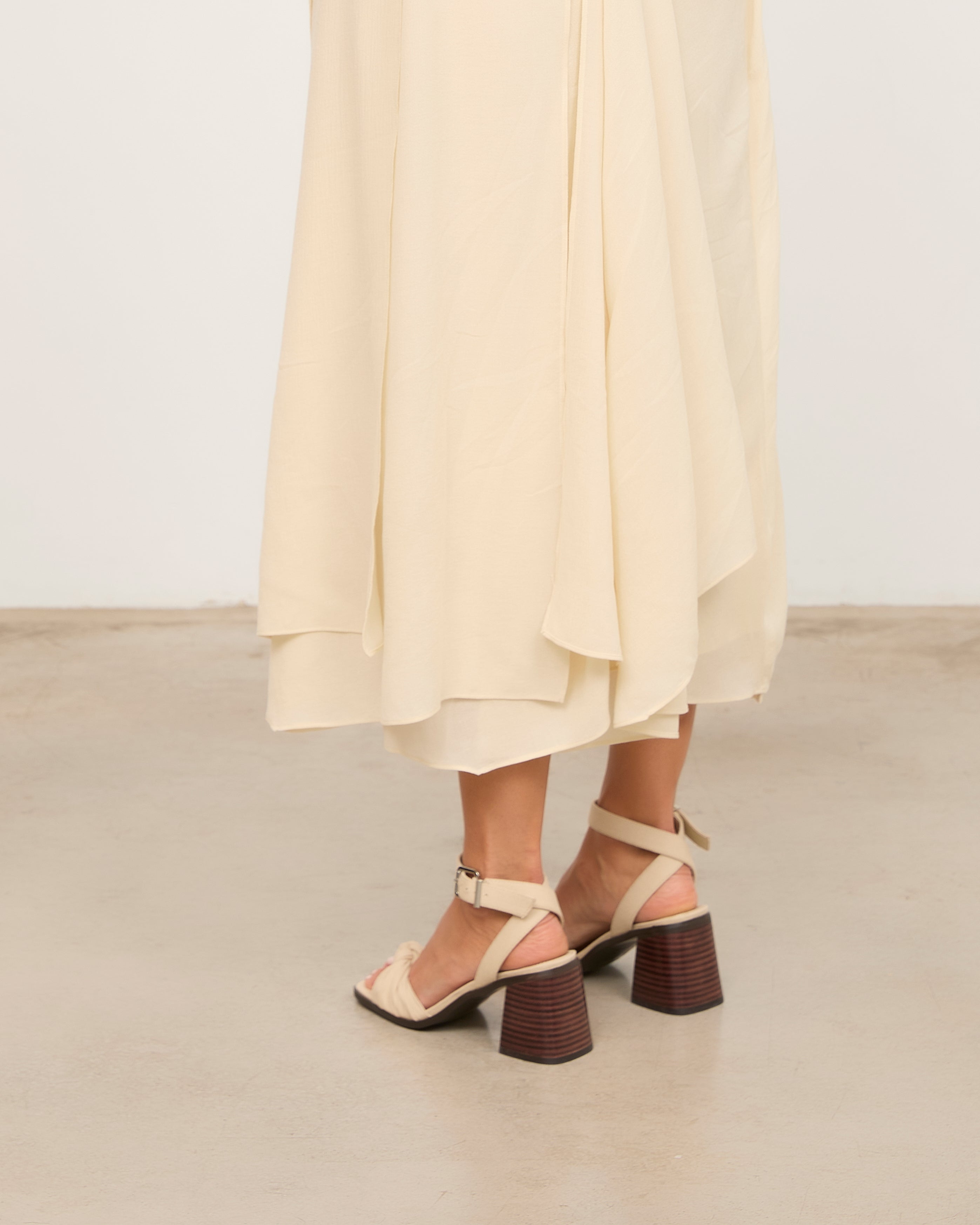 MIM Sandalia de tacón LIANE BEIGE