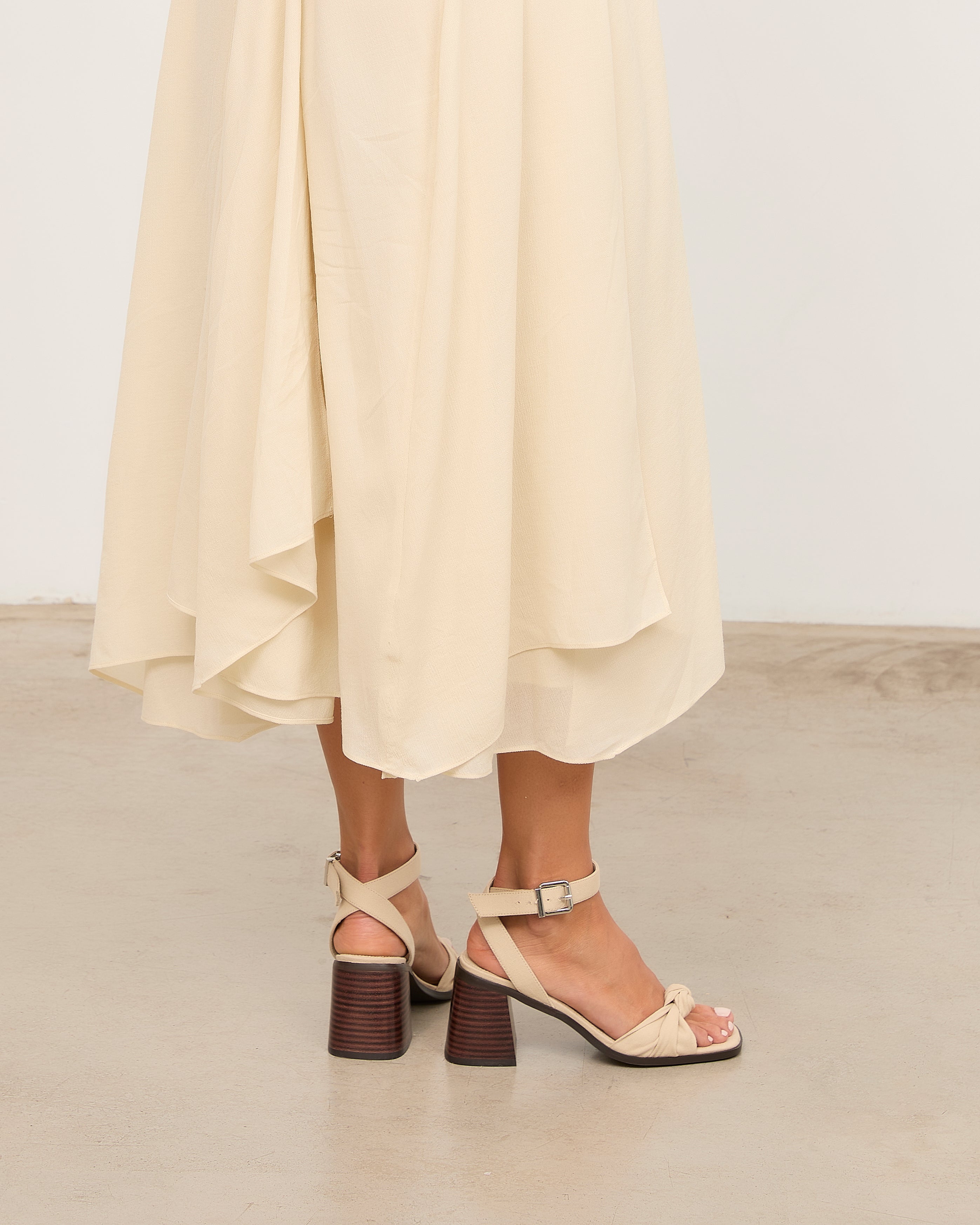 MIM Sandalia de tacón LIANE BEIGE