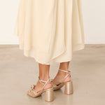 MIM Sandalia de tacón LUA DORADO