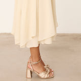 MIM Sandalia de tacón LUA DORADO