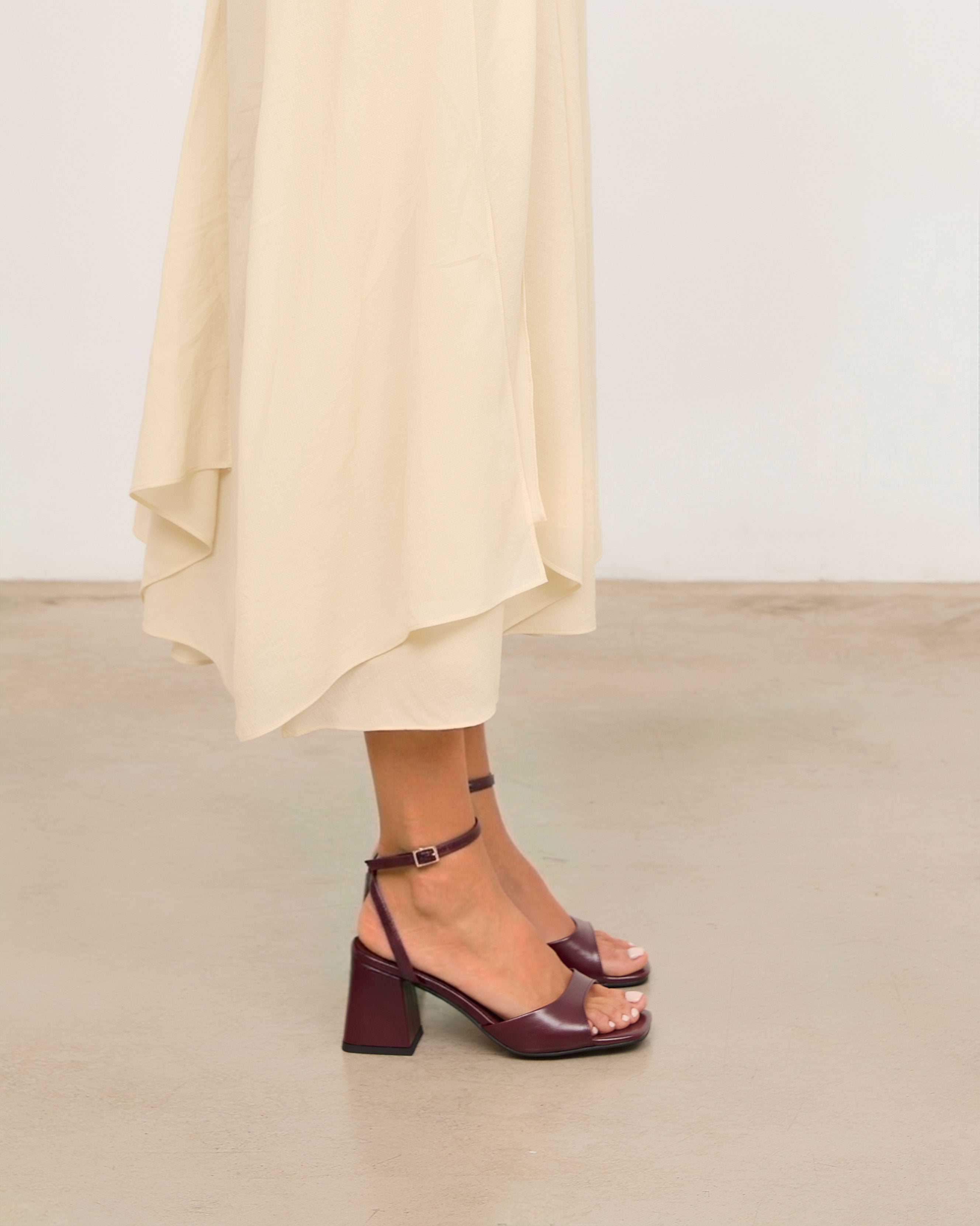 MIM Sandalia de tacón MANE BURDEOS