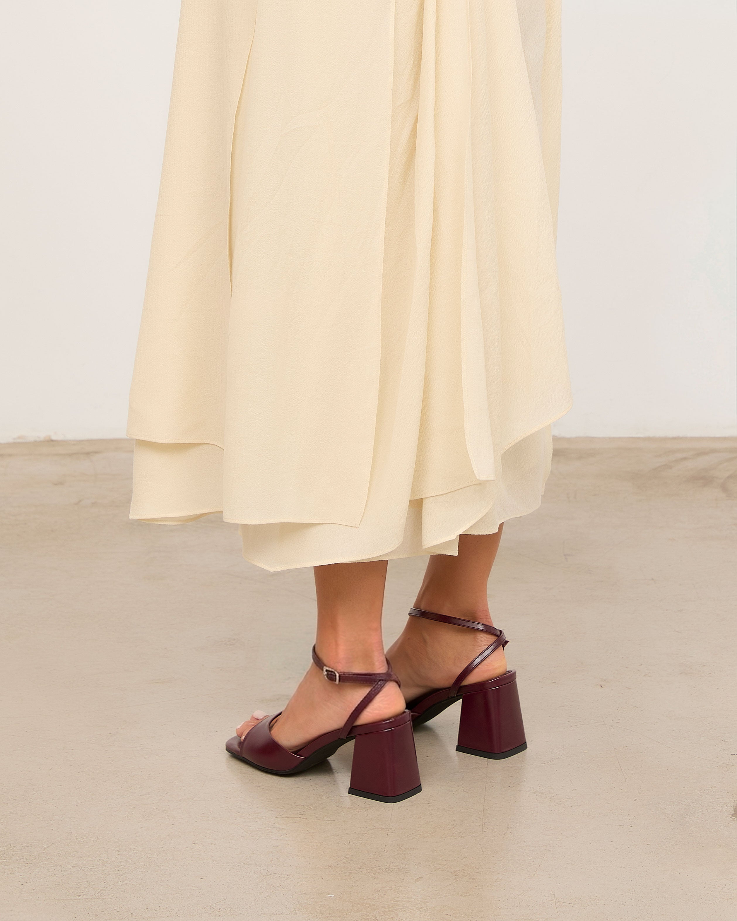 MIM Sandalia de tacón MANE BURDEOS