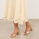 MIM Sandalia de tacón MANE DORADO