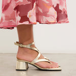MIM Sandalia de tacón Morey Dorado