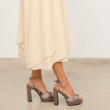 MIM Sandalia de tacón OCLA GRIS SATIN