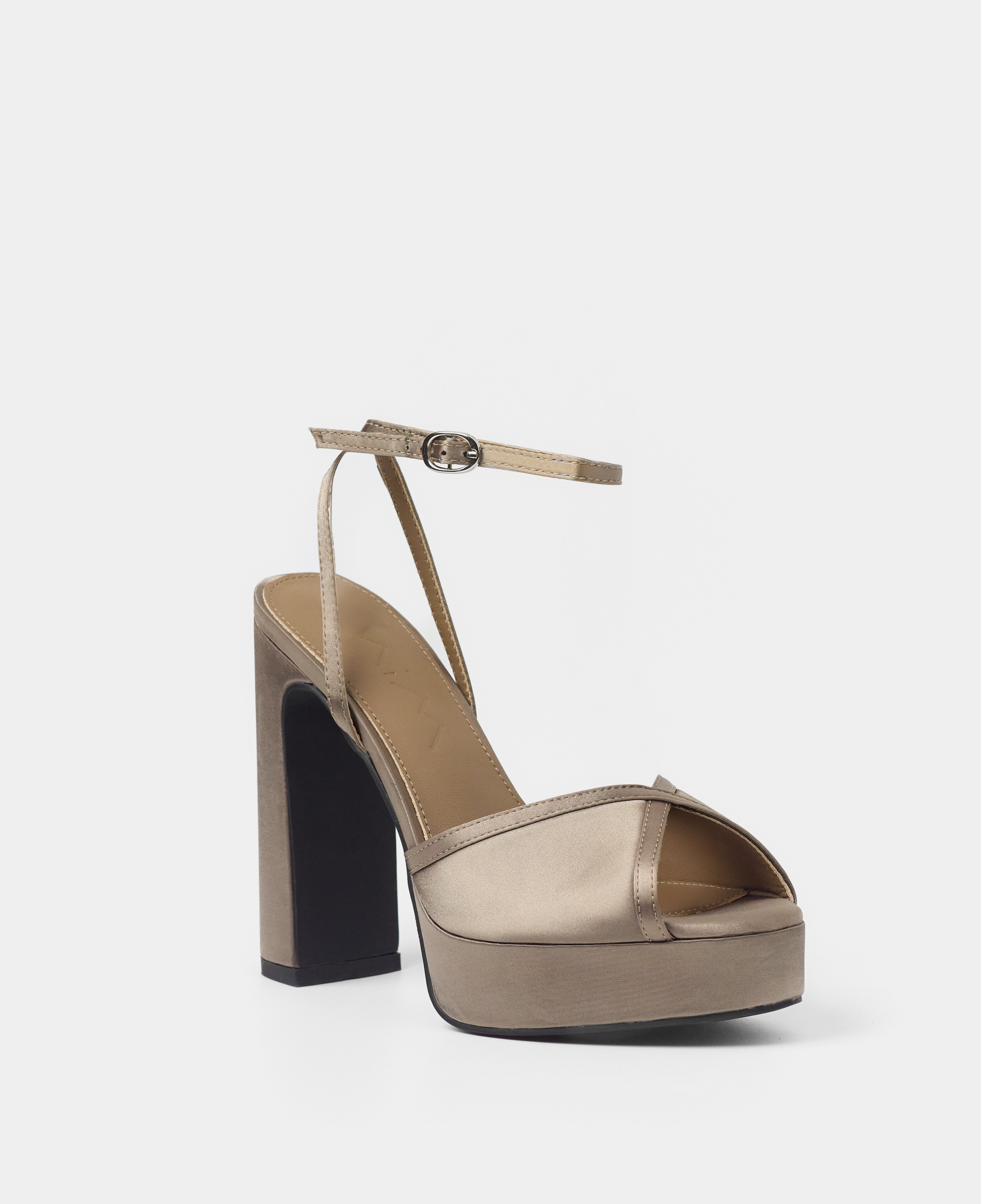 MIM Sandalia de tacón OCLA GRIS SATIN