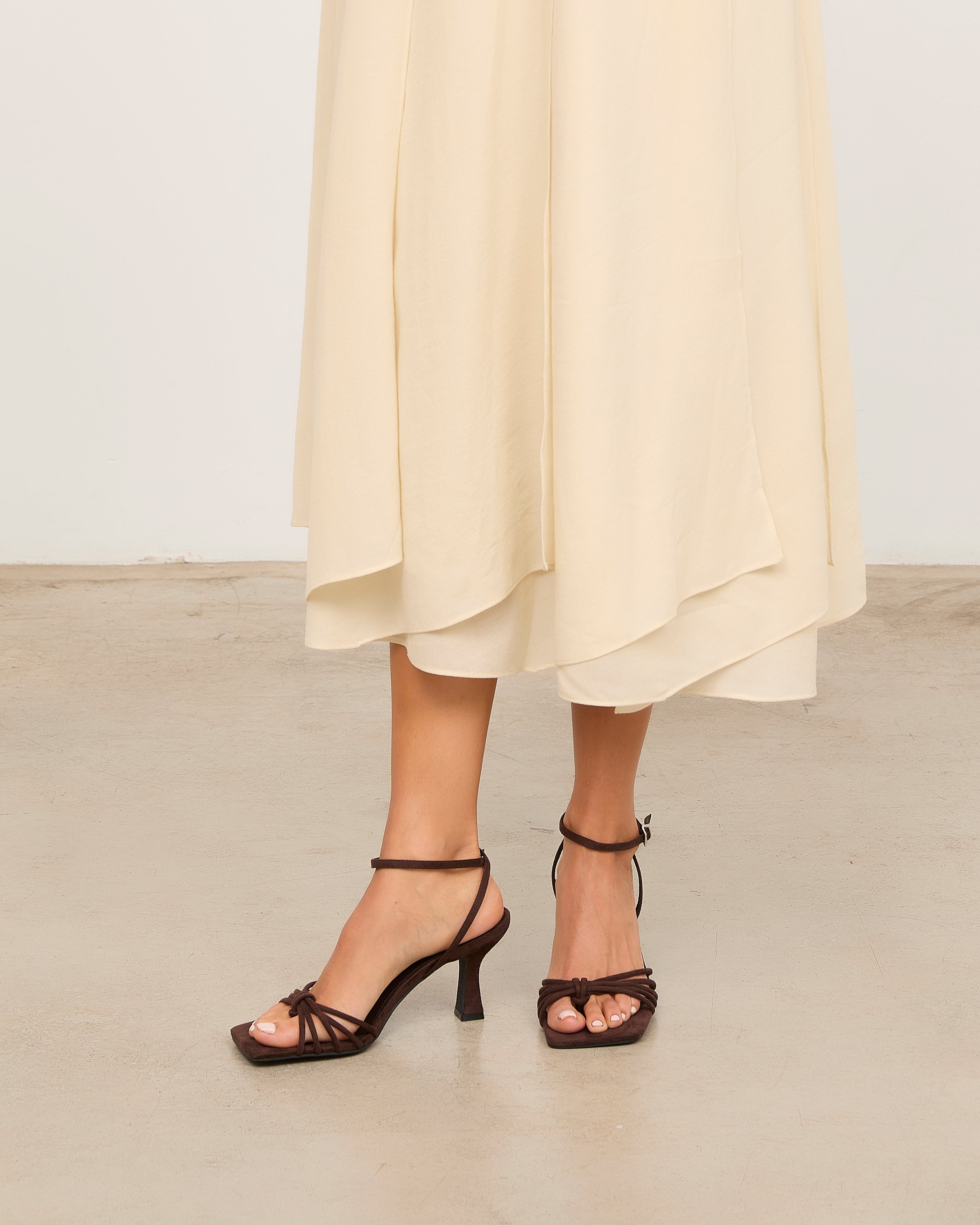 MIM Sandalia de tacón PAM CHOCOLATE