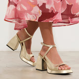 MIM Sandalia de tacón Sunne Dorado