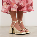 MIM Sandalia de tacón Sunne Dorado