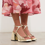 MIM Sandalia de tacón Sunne Dorado