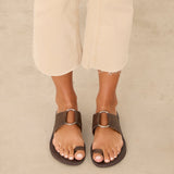 MIM Sandalia plana LOLA CHOCOLATE SNAKE