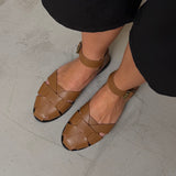 MIM Sandalia plana ODD CAMEL