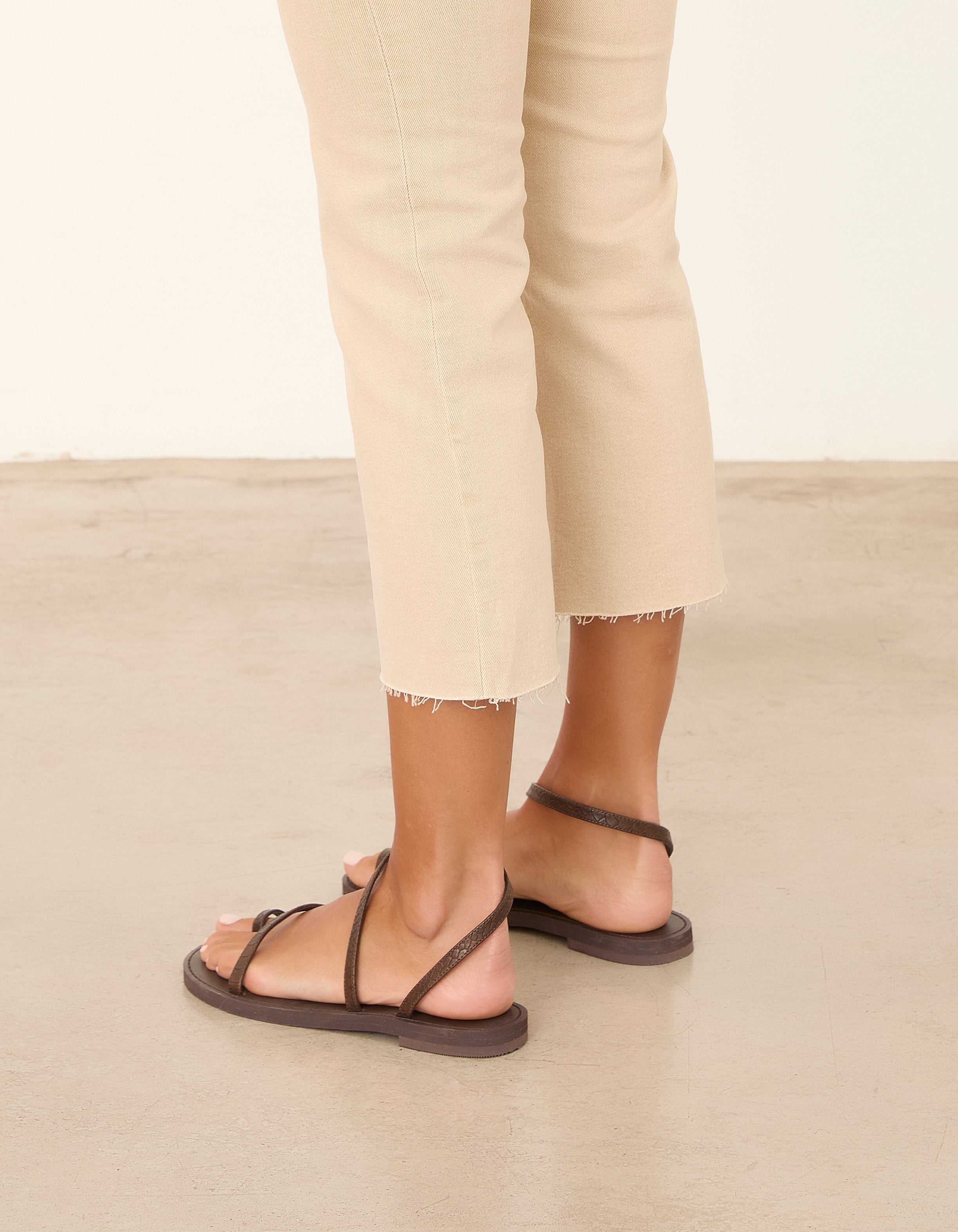 MIM Sandalia plana SIRENA CHOCOLATE SNAKE