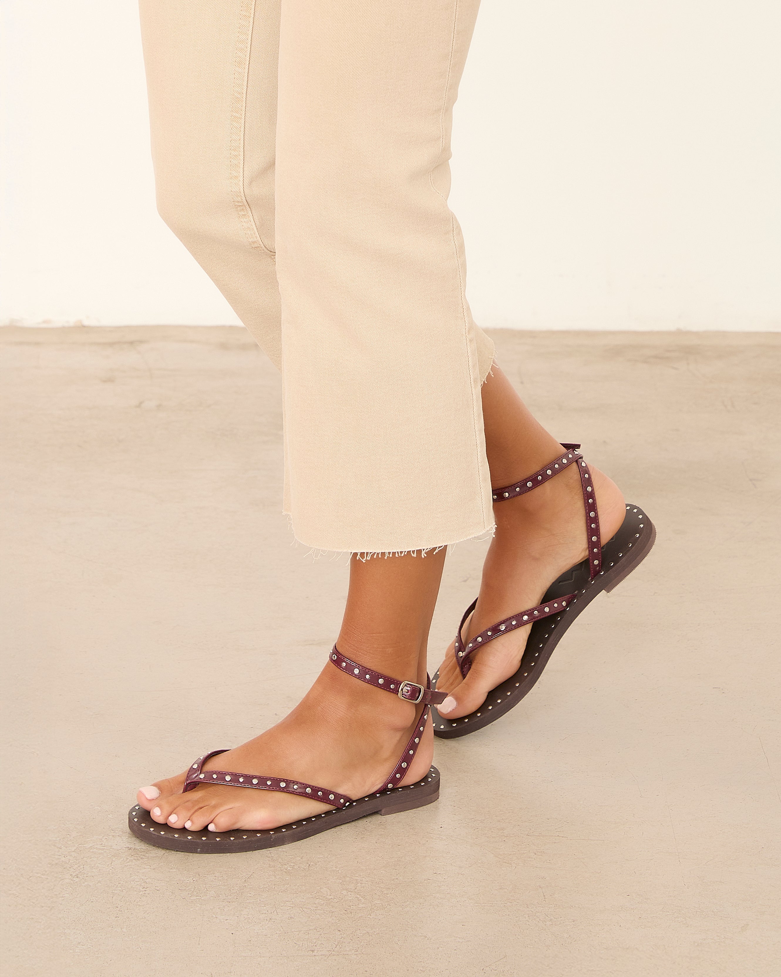 MIM Sandalia plana TEN BURDEOS