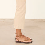 MIM Sandalia plana TEN CAMEL