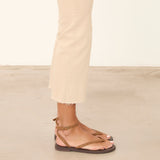 MIM Sandalia plana TEN CAMEL