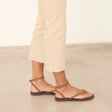 MIM Sandalia plana TEN CAMEL