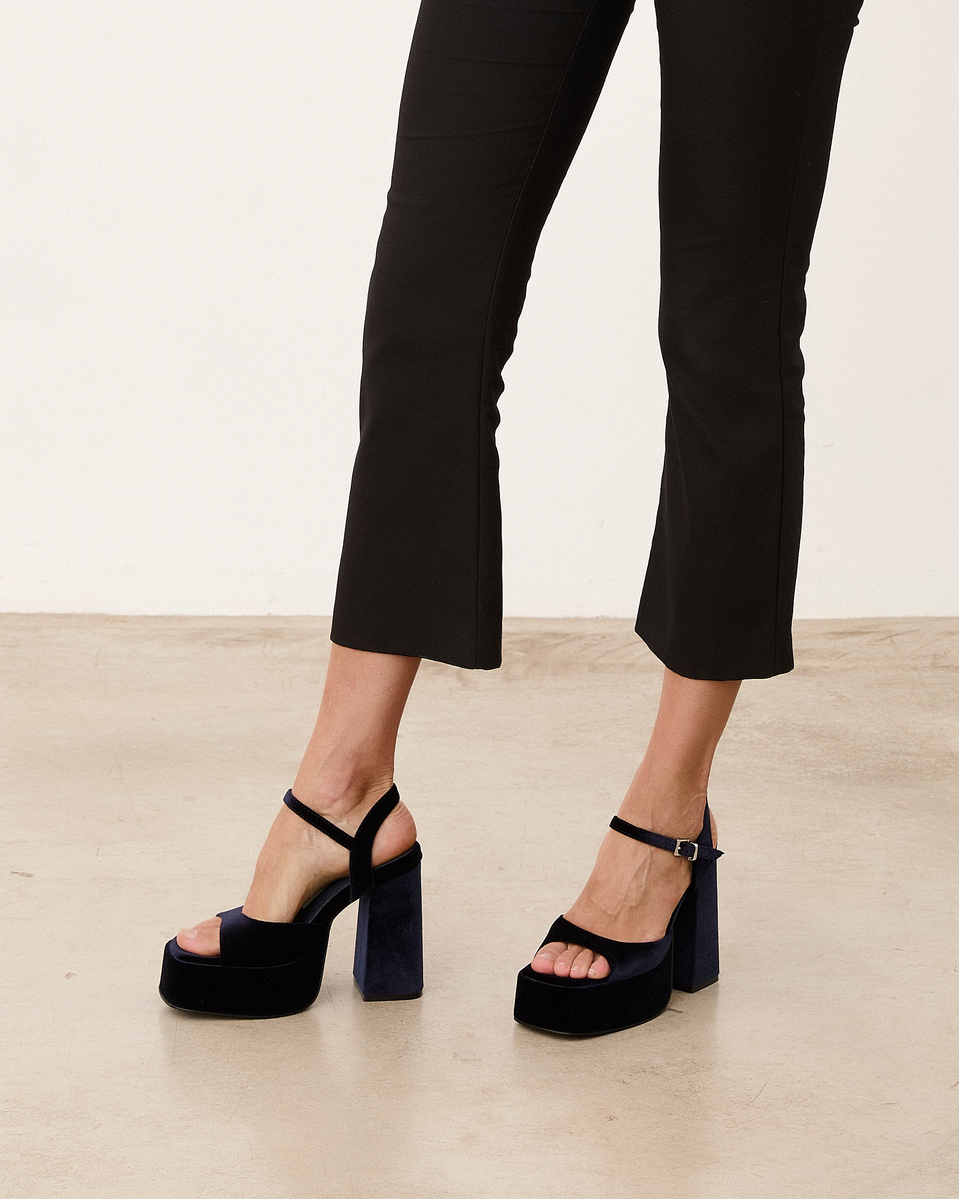 Mim shoes Sandalia de tacón DOMINIC AZUL MARINO