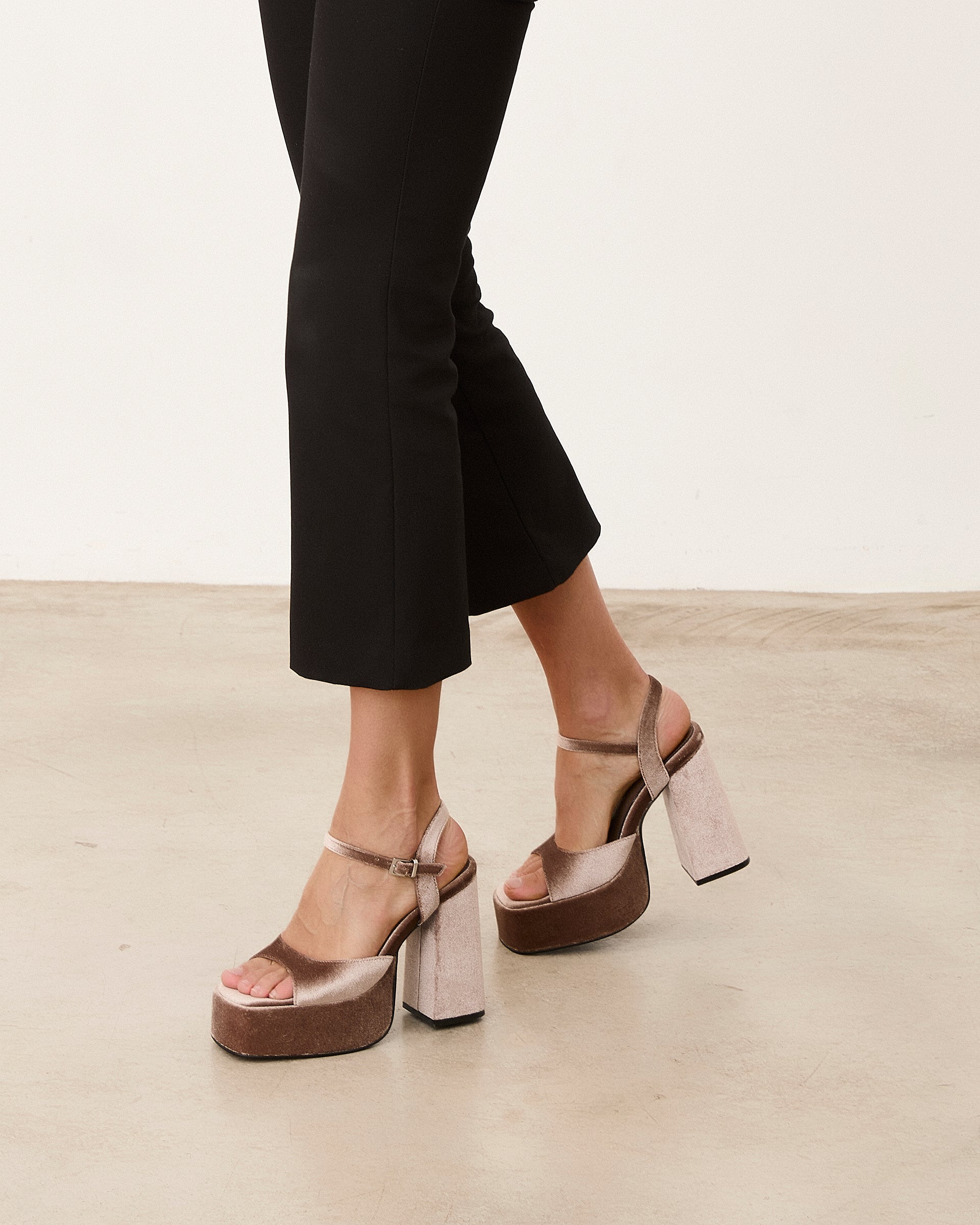 Mim shoes Sandalia de tacón DOMINIC TOPO