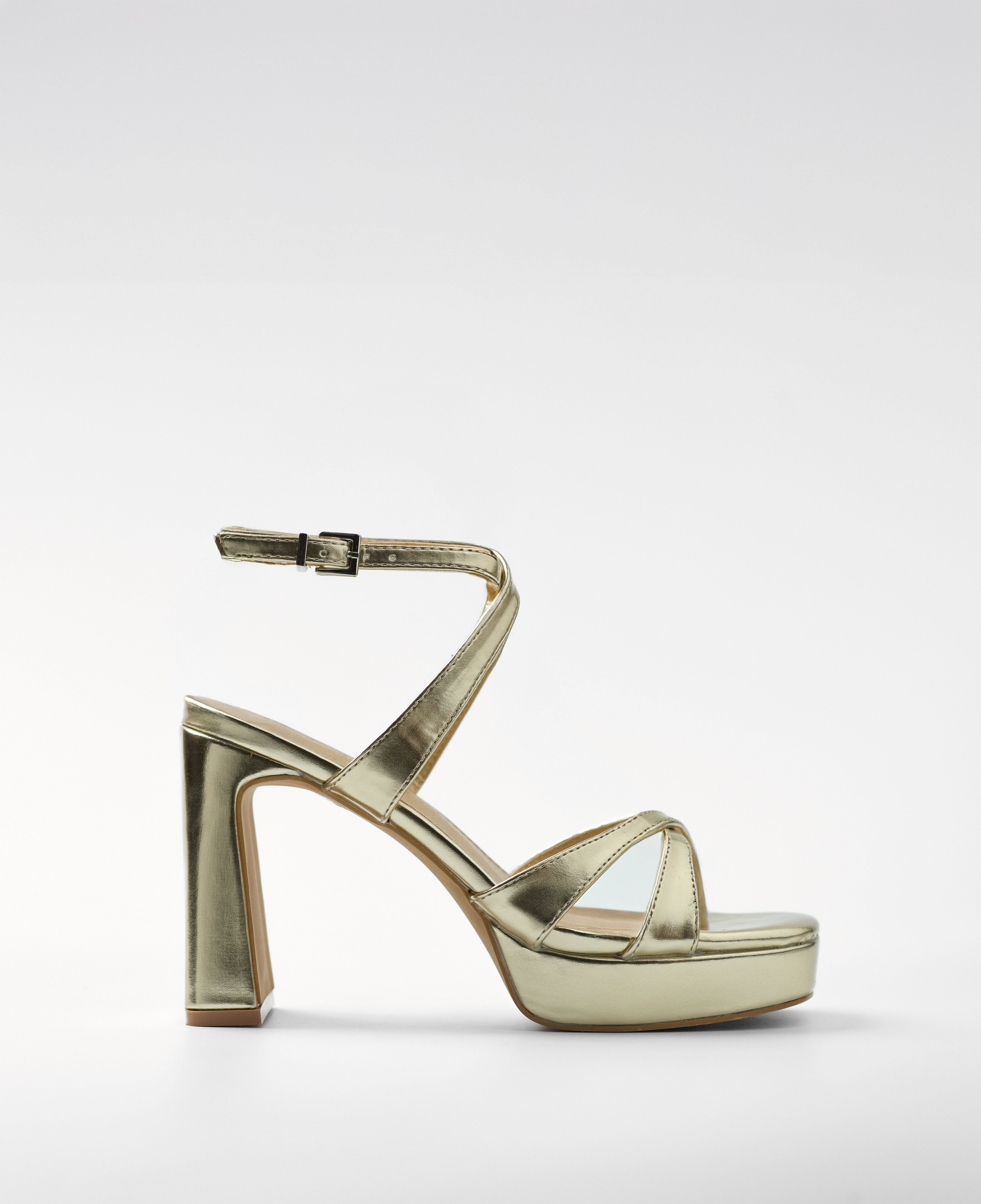 Mim shoes Sandalia de tacón GERY DORADO